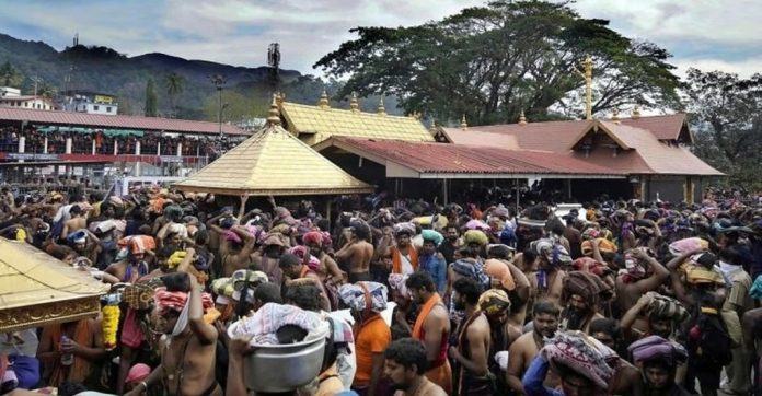 ശബരിമലയിൽ തിരക്ക് കുറഞ്ഞു ; ക്യൂവിലുണ്ടായിരുന്ന മുഴുവൻ ഭക്തരും പതിനെട്ടാം പടി ചവിട്ടി ദർശനം നേടി ശബരിമലയിൽ തിരക്ക് കുറഞ്ഞു ; ക്യൂവിലുണ്ടായിരുന്ന മുഴുവൻ ഭക്തരും പതിനെട്ടാം പടി ചവിട്ടി ദർശനം നേടി