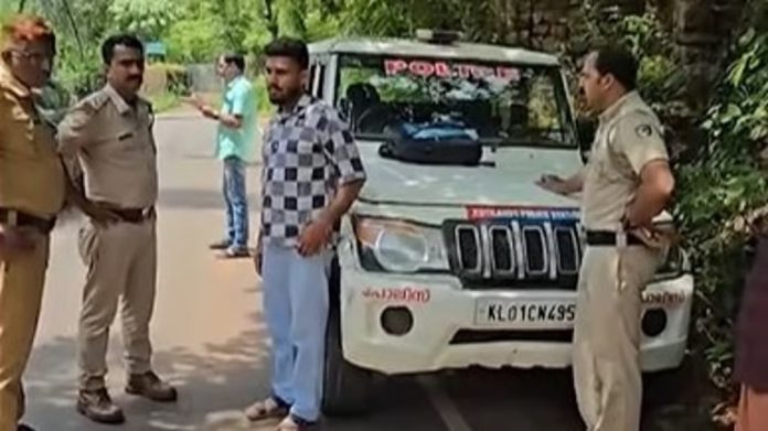 യുവാവിനെ ബന്ദിയാക്കി 72 ലക്ഷം കവര്ന്ന കേസ് : പരാതിക്കാരന് അടക്കം മൂന്നുപേര് കസ്റ്റഡിയില് യുവാവിനെ ബന്ദിയാക്കി 72 ലക്ഷം കവര്ന്ന കേസ് : പരാതിക്കാരന് അടക്കം മൂന്നുപേര് കസ്റ്റഡിയില്