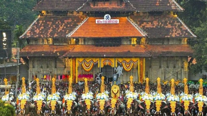 തൃശൂർ പൂരം വെടിക്കെട്ടിന് ഇളവ് വേണം ; കേന്ദ്ര നിർദ്ദേശത്തിനെതിരെ തിരുവമ്പാടി ദേവസ്വം തൃശൂർ പൂരം വെടിക്കെട്ടിന് ഇളവ് വേണം ; കേന്ദ്ര നിർദ്ദേശത്തിനെതിരെ തിരുവമ്പാടി ദേവസ്വം