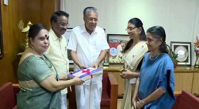 ഹേമ കമ്മിറ്റി റിപ്പോര്ട്ട് ; സിബിഐ അന്വേഷണം ഉണ്ടാകുമോ? ഇന്നറിയാം! ഹേമ കമ്മിറ്റി റിപ്പോര്ട്ട് ; സിബിഐ അന്വേഷണം ഉണ്ടാകുമോ? ഇന്നറിയാം!