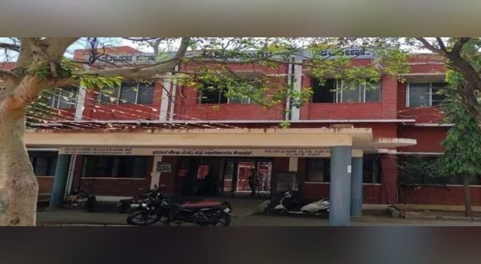 ദലിത് വിഭാഗത്തിന്റെ കുടിലുകള് കത്തിച്ചു ; കര്ണാടകയില് 101 പേര്ക്ക് ജീവപര്യന്തം ദലിത് വിഭാഗത്തിന്റെ കുടിലുകള് കത്തിച്ചു ; കര്ണാടകയില് 101 പേര്ക്ക് ജീവപര്യന്തം