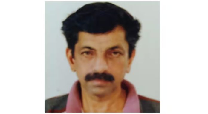 മരം മുറിയ്ക്കുന്നതിനിടെ മരക്കൊമ്പ് തെറിച്ച് തലയിൽ ഇടിച്ചു ; ഡ്രൈവർക്ക് ദാരുണാന്ത്യം മരം മുറിയ്ക്കുന്നതിനിടെ മരക്കൊമ്പ് തെറിച്ച് തലയിൽ ഇടിച്ചു ; ഡ്രൈവർക്ക് ദാരുണാന്ത്യം