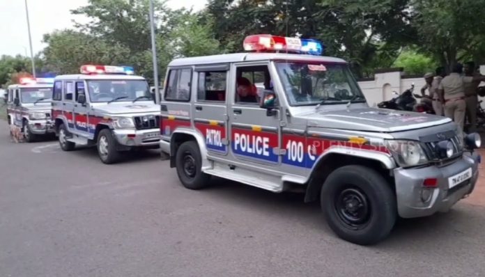 തമിഴ്നാട് മുൻ ഡിജിപിയുടെ മകൻ കൊക്കെയ്ൻ കടത്തിയതിന് അറസ്റ്റിൽ തമിഴ്നാട് മുൻ ഡിജിപിയുടെ മകൻ കൊക്കെയ്ൻ കടത്തിയതിന് അറസ്റ്റിൽ