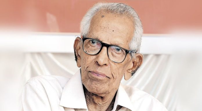 പ്രൊഫ. എം കെ സാനുവിന് ഇന്ന് 98-ാം പിറന്നാള് പ്രൊഫ. എം കെ സാനുവിന് ഇന്ന് 98-ാം പിറന്നാള്