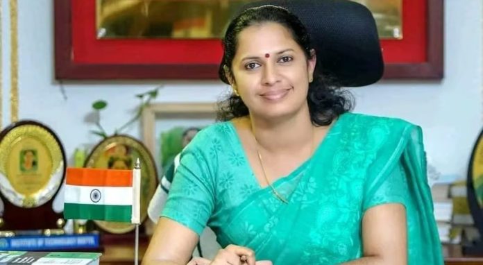 ദിവ്യയുടെ പ്രസംഗം ആസൂത്രിതം ; മുന്കൂര് ജാമ്യഹര്ജി തള്ളിക്കൊണ്ടുള്ള കോടതി വിധിയുടെ വിശദാംശങ്ങള് പുറത്ത് ദിവ്യയുടെ പ്രസംഗം ആസൂത്രിതം ; മുന്കൂര് ജാമ്യഹര്ജി തള്ളിക്കൊണ്ടുള്ള കോടതി വിധിയുടെ വിശദാംശങ്ങള് പുറത്ത്