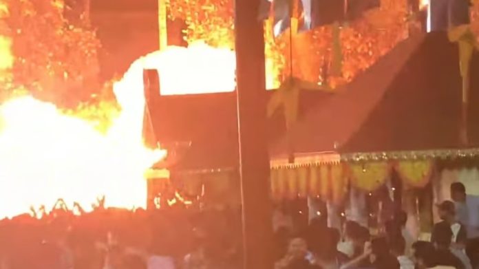 നീലേശ്വരം വെടിക്കെട്ട് അപകടം : മനുഷ്യാവകാശ കമ്മീഷൻ കേസെടുത്തു നീലേശ്വരം വെടിക്കെട്ട് അപകടം : മനുഷ്യാവകാശ കമ്മീഷൻ കേസെടുത്തു