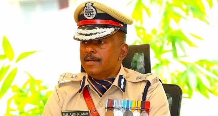 എഡിജിപി എം. ആർ. അജിത് കുമാറിന്റെ മെഡൽ തടഞ്ഞ് ഡിജിപി എഡിജിപി എം. ആർ. അജിത് കുമാറിന്റെ മെഡൽ തടഞ്ഞ് ഡിജിപി