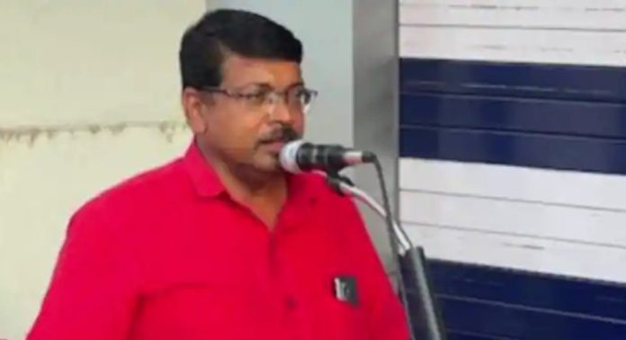 അബ്ദുൾ ഷുക്കൂറിന് വേണ്ടി കോണ്ഗ്രസും ബിജെപിയും ; പിടിച്ചുനിര്ത്താൻ സിപിഎമ്മും അബ്ദുൾ ഷുക്കൂറിന് വേണ്ടി കോണ്ഗ്രസും ബിജെപിയും ; പിടിച്ചുനിര്ത്താൻ സിപിഎമ്മും