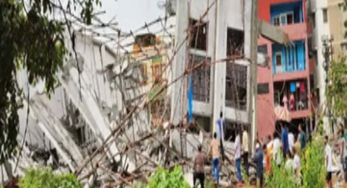 ബെംഗളൂരുവിൽ കെട്ടിടം തകർന്നു വീണ് മരിച്ചവരുടെ എണ്ണം 9 ആയി ബെംഗളൂരുവിൽ കെട്ടിടം തകർന്നു വീണ് മരിച്ചവരുടെ എണ്ണം 9 ആയി