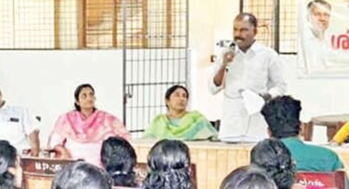 ബുധനൂർ പഞ്ചായത്ത് കോൺഫറൻസ് ഹാളിൽ സംരംഭകത്വ ഏകദിന ശില്പശാല നടത്തി ബുധനൂർ പഞ്ചായത്ത് കോൺഫറൻസ് ഹാളിൽ സംരംഭകത്വ ഏകദിന ശില്പശാല നടത്തി