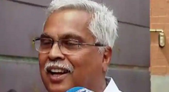 എഡിജിപി സ്ഥാനത്തിരിക്കാൻ യോഗ്യനല്ലെന്ന് ആവർത്തിച്ച് ബിനോയ് വിശ്വം എഡിജിപി സ്ഥാനത്തിരിക്കാൻ യോഗ്യനല്ലെന്ന് ആവർത്തിച്ച് ബിനോയ് വിശ്വം