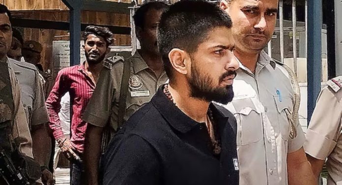 ലോറൻസ് ബിഷ്ണോയിക്ക് നിയമസഭാ സീറ്റ് വാഗ്ദാനം ചെയ്ത് ഉത്തർ ഭാരതീയ വികാസ് സേന ലോറൻസ് ബിഷ്ണോയിക്ക് നിയമസഭാ സീറ്റ് വാഗ്ദാനം ചെയ്ത് ഉത്തർ ഭാരതീയ വികാസ് സേന