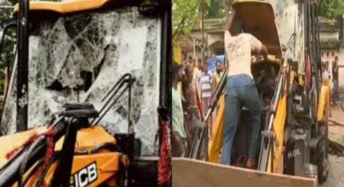 ട്യൂഷൻ ക്ലാസിലേക്ക് പോകുന്നവഴി ജെസിബി ഇടിച്ച് വിദ്യാർത്ഥിക്ക് ദാരുണാന്ത്യം ; ഡ്രൈവർ ഓടിപ്പോയി ട്യൂഷൻ ക്ലാസിലേക്ക് പോകുന്നവഴി ജെസിബി ഇടിച്ച് വിദ്യാർത്ഥിക്ക് ദാരുണാന്ത്യം ; ഡ്രൈവർ ഓടിപ്പോയി