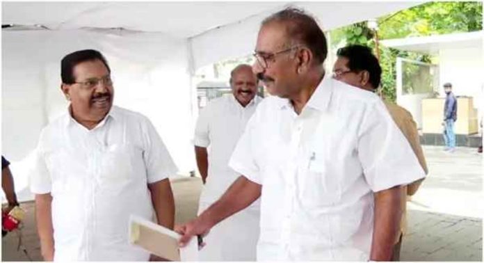 എൻസിപിയിൽ മന്ത്രിമാറ്റം ഉടനില്ല , എ കെ ശശീന്ദ്രൻ മന്ത്രിയായി തുടരും ; കാത്തിരിക്കാൻ മുഖ്യമന്ത്രിയുടെ നിർദ്ദേശം എൻസിപിയിൽ മന്ത്രിമാറ്റം ഉടനില്ല , എ കെ ശശീന്ദ്രൻ മന്ത്രിയായി തുടരും ; കാത്തിരിക്കാൻ മുഖ്യമന്ത്രിയുടെ നിർദ്ദേശം