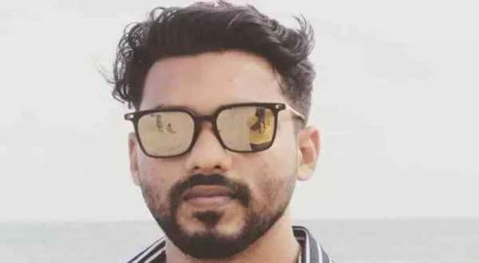 ബൈക്ക് പാലത്തിന്റെ കൈവരിയിലിടിച്ച് യുവാവിന് ദാരുണാന്ത്യം ബൈക്ക് പാലത്തിന്റെ കൈവരിയിലിടിച്ച് യുവാവിന് ദാരുണാന്ത്യം