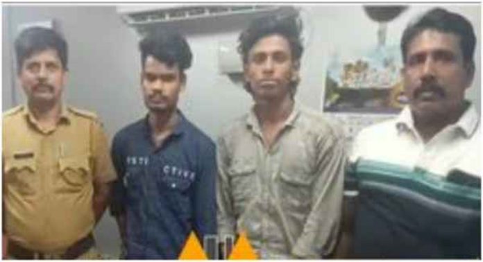 കെഎസ്ആർടിസി ബസിൽ കഞ്ചാവ് കടത്ത് ; യുവാക്കൾ പിടിയിൽ കെഎസ്ആർടിസി ബസിൽ കഞ്ചാവ് കടത്ത് ; യുവാക്കൾ പിടിയിൽ