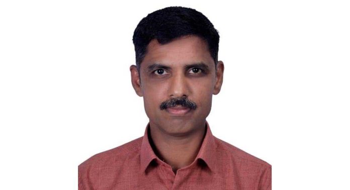 അബുദാബിയിൽ മാലിന്യ ടാങ്കിലെ വിഷവാതകം ശ്വസിച്ച് കോന്നി വള്ളിക്കോട് സ്വദേശി ഉൾപ്പെടെ മൂന്ന് പേർ മരിച്ചു അബുദാബിയിൽ മാലിന്യ ടാങ്കിലെ വിഷവാതകം ശ്വസിച്ച് കോന്നി വള്ളിക്കോട് സ്വദേശി ഉൾപ്പെടെ മൂന്ന് പേർ മരിച്ചു