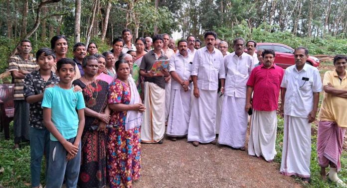 മലയാലപ്പുഴ പഞ്ചായത്തിൽ ബഡ്സ് സ്കൂളിന് വാങ്ങിയ സ്ഥലത്ത് മാലിന്യ പ്ലാന്റ് നിർമ്മാണം ; ജനങ്ങൾ പ്രക്ഷോഭത്തിലേക്ക് മലയാലപ്പുഴ പഞ്ചായത്തിൽ ബഡ്സ് സ്കൂളിന് വാങ്ങിയ സ്ഥലത്ത് മാലിന്യ പ്ലാന്റ് നിർമ്മാണം ; ജനങ്ങൾ പ്രക്ഷോഭത്തിലേക്ക്