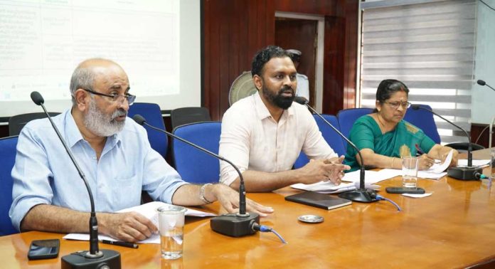 പരുമല പെരുന്നാള് : തയ്യാറെടുപ്പുകള് അടിയന്തരമായി പൂര്ത്തിയാക്കണം- മാത്യു ടി തോമസ് എം.എല്.എ പരുമല പെരുന്നാള് : തയ്യാറെടുപ്പുകള് അടിയന്തരമായി പൂര്ത്തിയാക്കണം- മാത്യു ടി തോമസ് എം.എല്.എ