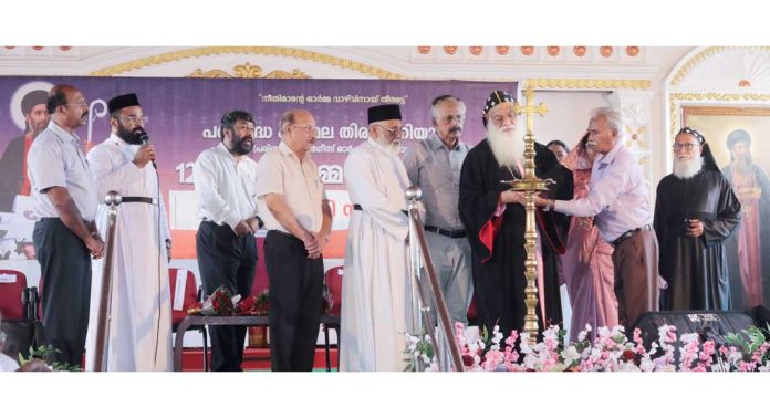 മൂല്യങ്ങൾക്ക് ശോഷണം സംഭവിക്കുന്ന ഇന്നിന്റെ കാലഘട്ടത്തിൽ മാറാത്ത സന്ദേശം നൽകുന്ന വിശുദ്ധനാണ് പരിശുദ്ധ പരുമല തിരുമേനി – മാർ കൂറിലോസ് മൂല്യങ്ങൾക്ക് ശോഷണം സംഭവിക്കുന്ന ഇന്നിന്റെ കാലഘട്ടത്തിൽ മാറാത്ത സന്ദേശം നൽകുന്ന വിശുദ്ധനാണ് പരിശുദ്ധ പരുമല തിരുമേനി – മാർ കൂറിലോസ്