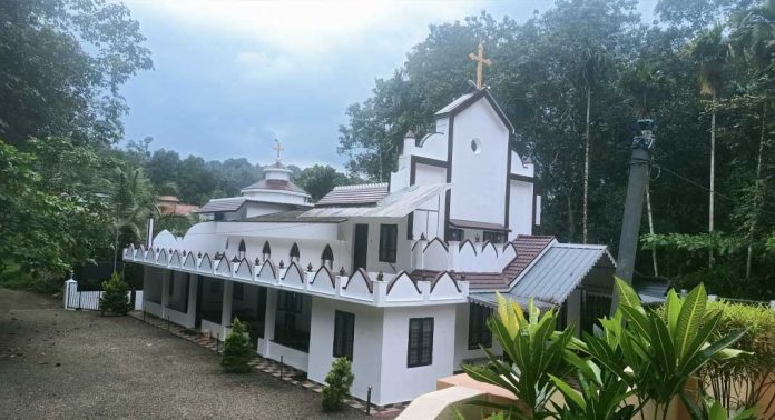 റാന്നി സിംഹാസനപള്ളിയിൽ കല്ലിട്ട പെരുന്നാളും ഓർമ്മയും റാന്നി സിംഹാസനപള്ളിയിൽ കല്ലിട്ട പെരുന്നാളും ഓർമ്മയും