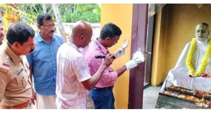 ആലപ്പുഴയിൽ ഗുരുമന്ദിരത്തിന്റെ ചില്ല് തകർത്ത് മോഷണം ആലപ്പുഴയിൽ ഗുരുമന്ദിരത്തിന്റെ ചില്ല് തകർത്ത് മോഷണം