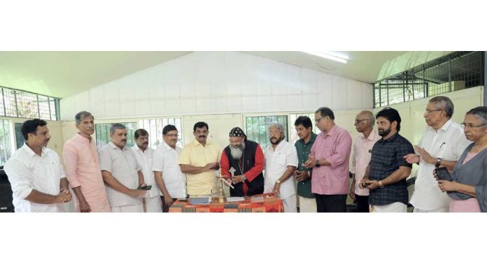 സമൂഹത്തിൽ സ്നേഹ സംസ്ക്കാരം വളരണം ; ഡോ. ഗീവറുഗീസ് മാർ യൂലിയോസ് മെത്രാപ്പോലീത്താ സമൂഹത്തിൽ സ്നേഹ സംസ്ക്കാരം വളരണം ; ഡോ. ഗീവറുഗീസ് മാർ യൂലിയോസ് മെത്രാപ്പോലീത്താ