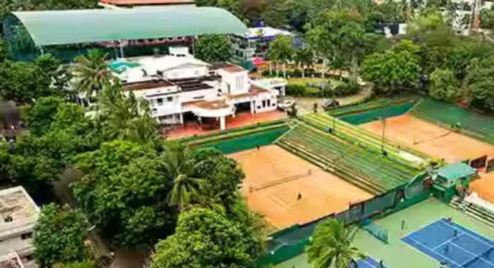 ട്രിവാൻഡ്രം ടെന്നിസ് ക്ലബ്ബിന്റെ ബാർ ലൈസൻസ് റദ്ദാക്കിയ സംസ്ഥാന സർക്കാർ നടപടി ഹൈക്കോടതി ശരിവെച്ചു ട്രിവാൻഡ്രം ടെന്നിസ് ക്ലബ്ബിന്റെ ബാർ ലൈസൻസ് റദ്ദാക്കിയ സംസ്ഥാന സർക്കാർ നടപടി ഹൈക്കോടതി ശരിവെച്ചു