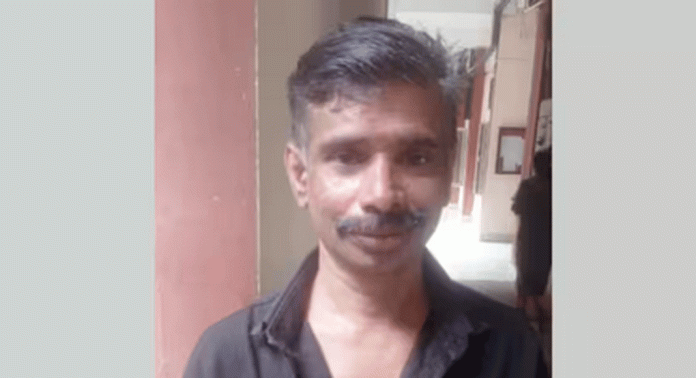 65കാരിയെ കഴുത്തിന് കുത്തിക്കൊലപ്പെടുത്തിയ 47കാരന് 37 വര്ഷം തടവും പിഴയും 65കാരിയെ കഴുത്തിന് കുത്തിക്കൊലപ്പെടുത്തിയ 47കാരന് 37 വര്ഷം തടവും പിഴയും