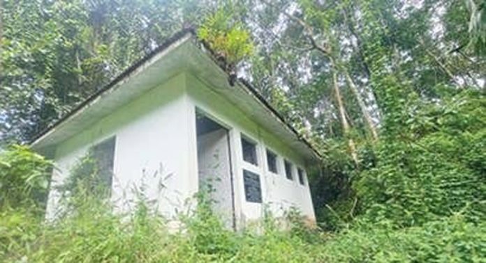 അവഗണനയുടെ പടുകുഴിയില് ഏനാത്ത് ഇടത്താവളം അവഗണനയുടെ പടുകുഴിയില് ഏനാത്ത് ഇടത്താവളം