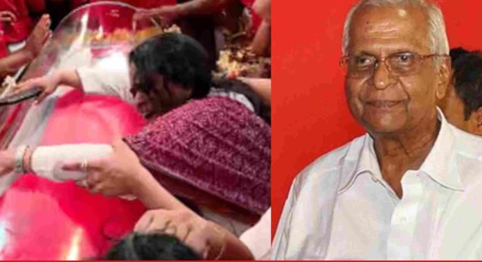 എം എം ലോറന്സിന്റെ മൃതദേഹം പഠനത്തിന് ; മകള് നല്കിയ ഹര്ജി തള്ളി എം എം ലോറന്സിന്റെ മൃതദേഹം പഠനത്തിന് ; മകള് നല്കിയ ഹര്ജി തള്ളി