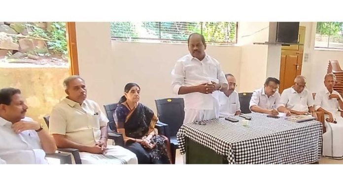 മുഖ്യമന്ത്രി ആരോപണങ്ങില് നിന്നും ഒളിച്ചോടുന്നു : പ്രൊഫ. സതീഷ് കൊച്ചുപറമ്പില് മുഖ്യമന്ത്രി ആരോപണങ്ങില് നിന്നും ഒളിച്ചോടുന്നു : പ്രൊഫ. സതീഷ് കൊച്ചുപറമ്പില്