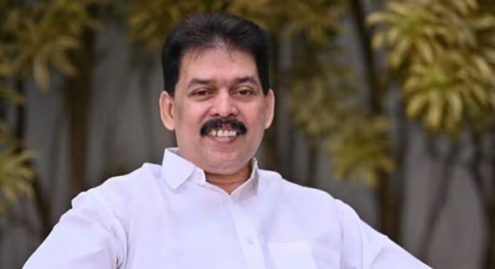 മുൻ സിപിഎം സ്വതന്ത്ര എംഎൽഎ കാരാട്ട് റസാഖിനെ മദ്രസ അധ്യാപക ക്ഷേമനിധി ബോർഡ് ചെയർമാൻ സ്ഥാനത്ത് നിന്ന് നീക്കിയേക്കും മുൻ സിപിഎം സ്വതന്ത്ര എംഎൽഎ കാരാട്ട് റസാഖിനെ മദ്രസ അധ്യാപക ക്ഷേമനിധി ബോർഡ് ചെയർമാൻ സ്ഥാനത്ത് നിന്ന് നീക്കിയേക്കും