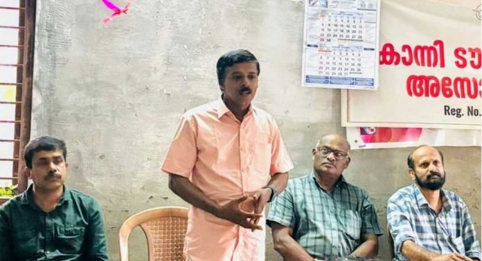 കോന്നിയൂർ രാധാകൃഷ്ണന്റെ അനുസ്മരണം കോന്നി പബ്ലിക് ലൈബ്രറിയുടെ നേതൃത്വത്തിൽ നടന്നു കോന്നിയൂർ രാധാകൃഷ്ണന്റെ അനുസ്മരണം കോന്നി പബ്ലിക് ലൈബ്രറിയുടെ നേതൃത്വത്തിൽ നടന്നു