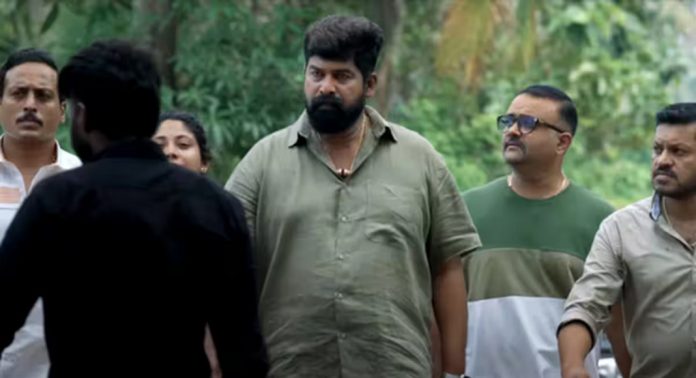 ജോജുവിന്റെ സംവിധാന അരങ്ങേറ്റം; ‘പണി’ നാളെ മുതല്, ടിക്കറ്റ് ബുക്കിംഗ് തുടങ്ങി ജോജുവിന്റെ സംവിധാന അരങ്ങേറ്റം; ‘പണി’ നാളെ മുതല്, ടിക്കറ്റ് ബുക്കിംഗ് തുടങ്ങി