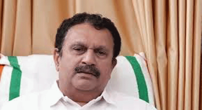 ദി ഹിന്ദു ദിനപത്രത്തിലെ അഭിമുഖ വിവാദത്തില് മുഖ്യമന്ത്രി പിണറായി വിജയനെതിരെ കോൺഗ്രസ് നേതാവ് കെ മുരളീധരന് ദി ഹിന്ദു ദിനപത്രത്തിലെ അഭിമുഖ വിവാദത്തില് മുഖ്യമന്ത്രി പിണറായി വിജയനെതിരെ കോൺഗ്രസ് നേതാവ് കെ മുരളീധരന്