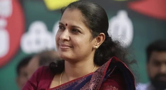 കണ്ണൂര് എഡിഎം നവീൻ ബാബുവിന്റെ മരണത്തിൽ കണ്ണൂര് ജില്ലാ പഞ്ചായത്ത് പ്രസിഡന്റ് പിപി ദിവ്യക്കെതിരെ കേസെടുക്കും കണ്ണൂര് എഡിഎം നവീൻ ബാബുവിന്റെ മരണത്തിൽ കണ്ണൂര് ജില്ലാ പഞ്ചായത്ത് പ്രസിഡന്റ് പിപി ദിവ്യക്കെതിരെ കേസെടുക്കും