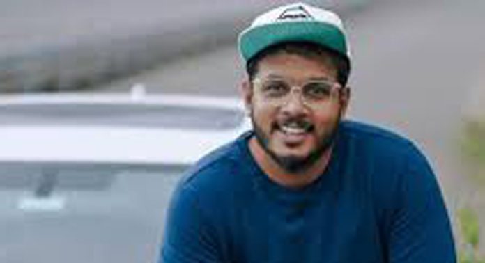 റീല് എടുക്കാന് രണ്ട് ലക്ഷം രൂപ ചെലവാക്കിയ കാര്ത്തിക് സൂര്യ, അടുത്ത പരീക്ഷണവുമായി പുറപ്പെട്ടു റീല് എടുക്കാന് രണ്ട് ലക്ഷം രൂപ ചെലവാക്കിയ കാര്ത്തിക് സൂര്യ, അടുത്ത പരീക്ഷണവുമായി പുറപ്പെട്ടു