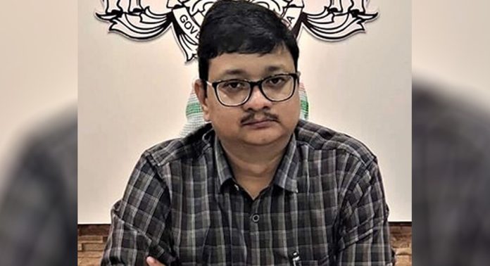 സംസ്ഥാന തിരഞ്ഞെടുപ്പ് ഓഫീസർ പ്രണബ് ജ്യോതിനാഥിന്റെ നിയമനത്തിൽ ആശയക്കുഴപ്പം സംസ്ഥാന തിരഞ്ഞെടുപ്പ് ഓഫീസർ പ്രണബ് ജ്യോതിനാഥിന്റെ നിയമനത്തിൽ ആശയക്കുഴപ്പം
