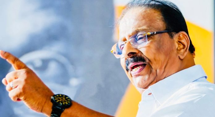 തടി വേണോ ജീവൻ വേണോ, വിമതർക്കെതിരെ കൊലവിളി പ്രസംഗവുമായി സുധാകരൻ തടി വേണോ ജീവൻ വേണോ, വിമതർക്കെതിരെ കൊലവിളി പ്രസംഗവുമായി സുധാകരൻ