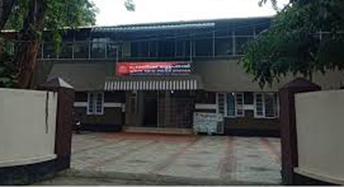 ഉദ്യോഗസ്ഥരുടെ കുറവുകാരണം നട്ടംതിരിഞ്ഞ് കോയിപ്രം പോലീസ് ഉദ്യോഗസ്ഥരുടെ കുറവുകാരണം നട്ടംതിരിഞ്ഞ് കോയിപ്രം പോലീസ്
