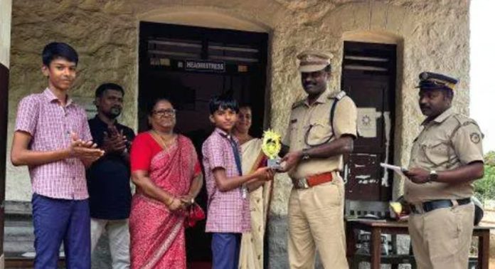 കോയിപ്രം ജനമൈത്രി പോലീസിന്റെ നേതൃത്വത്തിൽ കുട്ടികൾക്കായി ചിത്രരചന മത്സരം നടത്തി കോയിപ്രം ജനമൈത്രി പോലീസിന്റെ നേതൃത്വത്തിൽ കുട്ടികൾക്കായി ചിത്രരചന മത്സരം നടത്തി