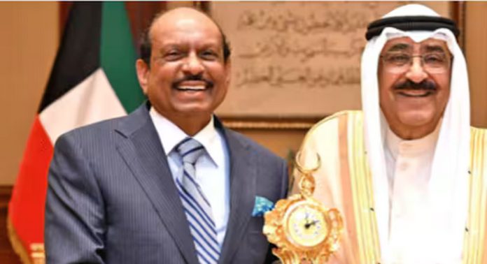 കുവൈത്ത് അമീറുമായി കൂടിക്കാഴ്ച നടത്തി എംഎ യൂസഫലി കുവൈത്ത് അമീറുമായി കൂടിക്കാഴ്ച നടത്തി എംഎ യൂസഫലി