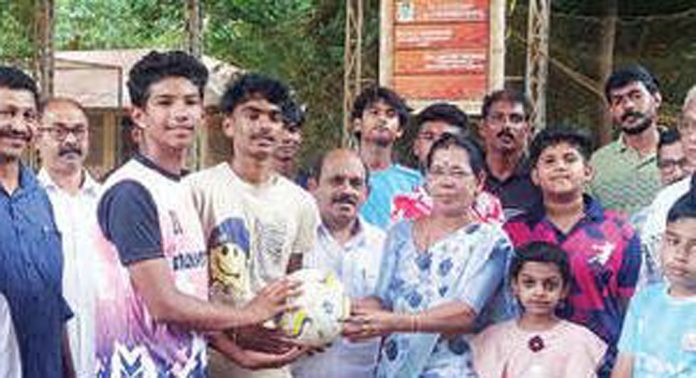 മല്ലപ്പള്ളിയിൽ പരിശീലനത്തിന് കളരിയൊരുക്കി പബ്ളിക്ക് സ്റ്റേഡിയം സൊസൈറ്റി മല്ലപ്പള്ളിയിൽ പരിശീലനത്തിന് കളരിയൊരുക്കി പബ്ളിക്ക് സ്റ്റേഡിയം സൊസൈറ്റി
