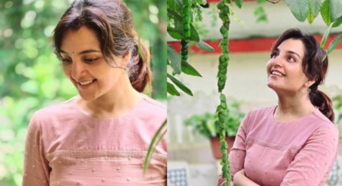 മനസ്സമാധാനമാണ് ഏറ്റവും വലിയ സമ്പത്ത് ; പുതിയ ചിത്രങ്ങളുമായി മഞ്ജു വാര്യര് മനസ്സമാധാനമാണ് ഏറ്റവും വലിയ സമ്പത്ത് ; പുതിയ ചിത്രങ്ങളുമായി മഞ്ജു വാര്യര്