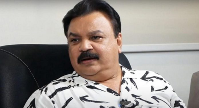 ജൂനിയർ ആർട്ടിസ്റ്റിന്റെ പരാതി, ഇടവേള ബാബുവിനെതിരെയുള്ള കേസ് സ്റ്റേ ചെയ്ത് ഹൈക്കോടതി ജൂനിയർ ആർട്ടിസ്റ്റിന്റെ പരാതി, ഇടവേള ബാബുവിനെതിരെയുള്ള കേസ് സ്റ്റേ ചെയ്ത് ഹൈക്കോടതി