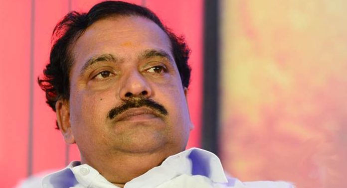 പ്രിയങ്കയേക്കാള് പതിനായിരം മടങ്ങ് യോഗ്യതയുള്ള സ്ഥാനാര്ത്ഥിയാണ് നവ്യ : പി കെ കൃഷ്ണദാസ് പ്രിയങ്കയേക്കാള് പതിനായിരം മടങ്ങ് യോഗ്യതയുള്ള സ്ഥാനാര്ത്ഥിയാണ് നവ്യ : പി കെ കൃഷ്ണദാസ്