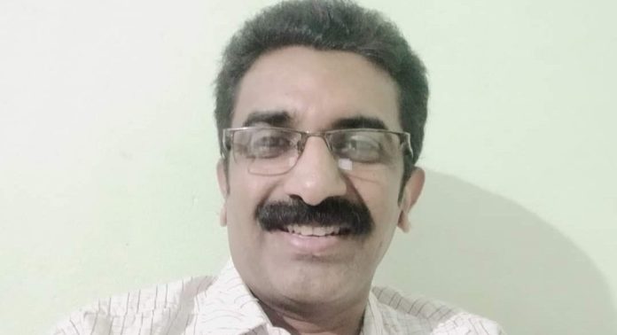 മോശം റെക്കോഡില്ലാത്ത ഉദ്യോഗസ്ഥന് ; കണ്ണൂര് എഡിഎം നവീന് ബാബുവിനെ കുറിച്ച് നാട്ടുകാര്ക്കെല്ലാം പറയാനുള്ളത് നന്മ നിറഞ്ഞ കാര്യങ്ങള് മോശം റെക്കോഡില്ലാത്ത ഉദ്യോഗസ്ഥന് ; കണ്ണൂര് എഡിഎം നവീന് ബാബുവിനെ കുറിച്ച് നാട്ടുകാര്ക്കെല്ലാം പറയാനുള്ളത് നന്മ നിറഞ്ഞ കാര്യങ്ങള്