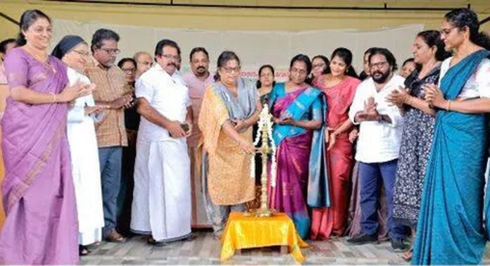 വിദ്യാരംഗം കലാ സാഹിത്യ വേദിയുടെ ജില്ലാതല പ്രവർത്തനോദ്ഘാടനവും അഭിനയ ശില്പശാലയും ഉദ്ഘാടനം ചെയ്തു വിദ്യാരംഗം കലാ സാഹിത്യ വേദിയുടെ ജില്ലാതല പ്രവർത്തനോദ്ഘാടനവും അഭിനയ ശില്പശാലയും ഉദ്ഘാടനം ചെയ്തു