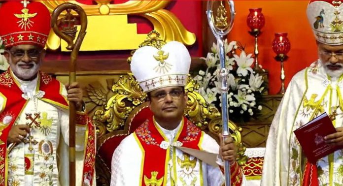 സിറോ മലബാര് സഭ ചങ്ങനാശ്ശേരി അതിരൂപ ആര്ച്ച് ബിഷപ്പായി മാര് തോമസ് തറയില് സ്ഥാനമേറ്റു സിറോ മലബാര് സഭ ചങ്ങനാശ്ശേരി അതിരൂപ ആര്ച്ച് ബിഷപ്പായി മാര് തോമസ് തറയില് സ്ഥാനമേറ്റു